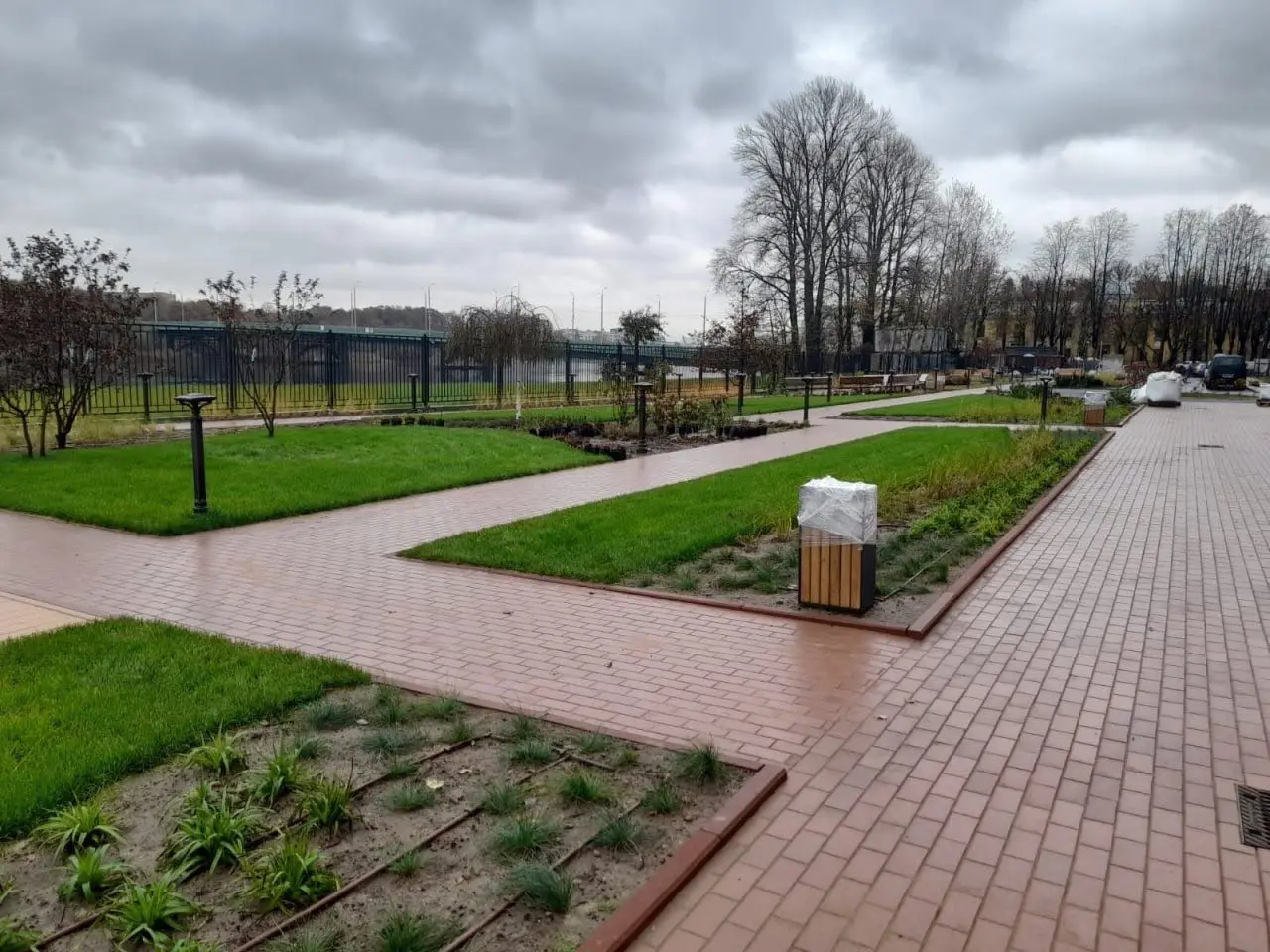 Петровская коса — Благоустройство прибрежной парковой зоны, фото 1